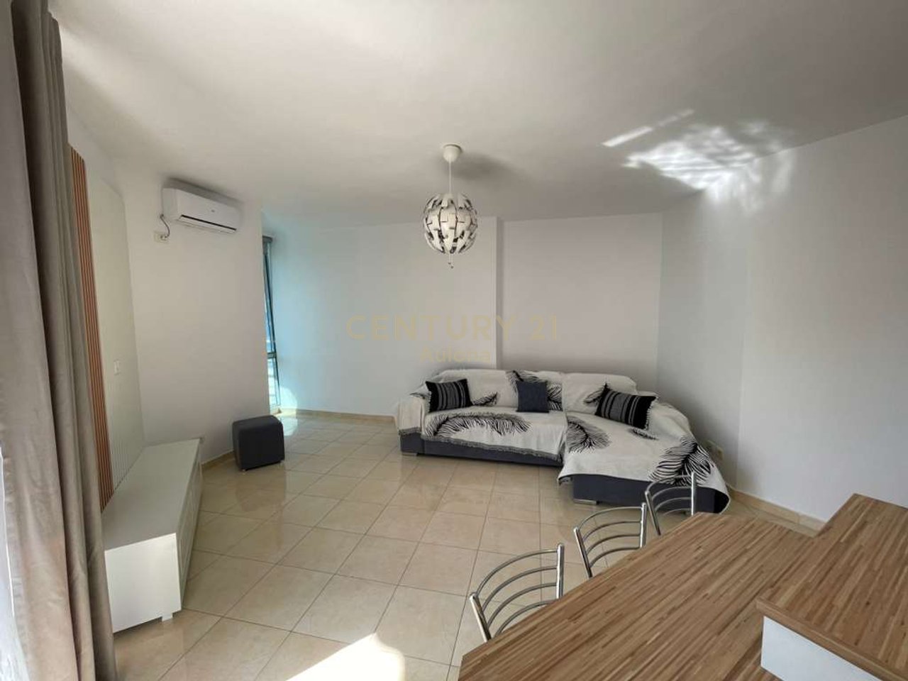 Appartamento 2+1+2 con vista mare in affitto