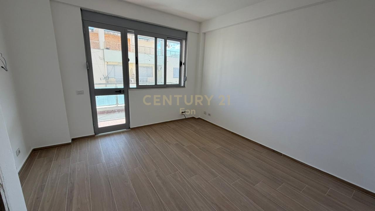 APARTAMENT 1+1 PER SHITJE NE GOLEM !
