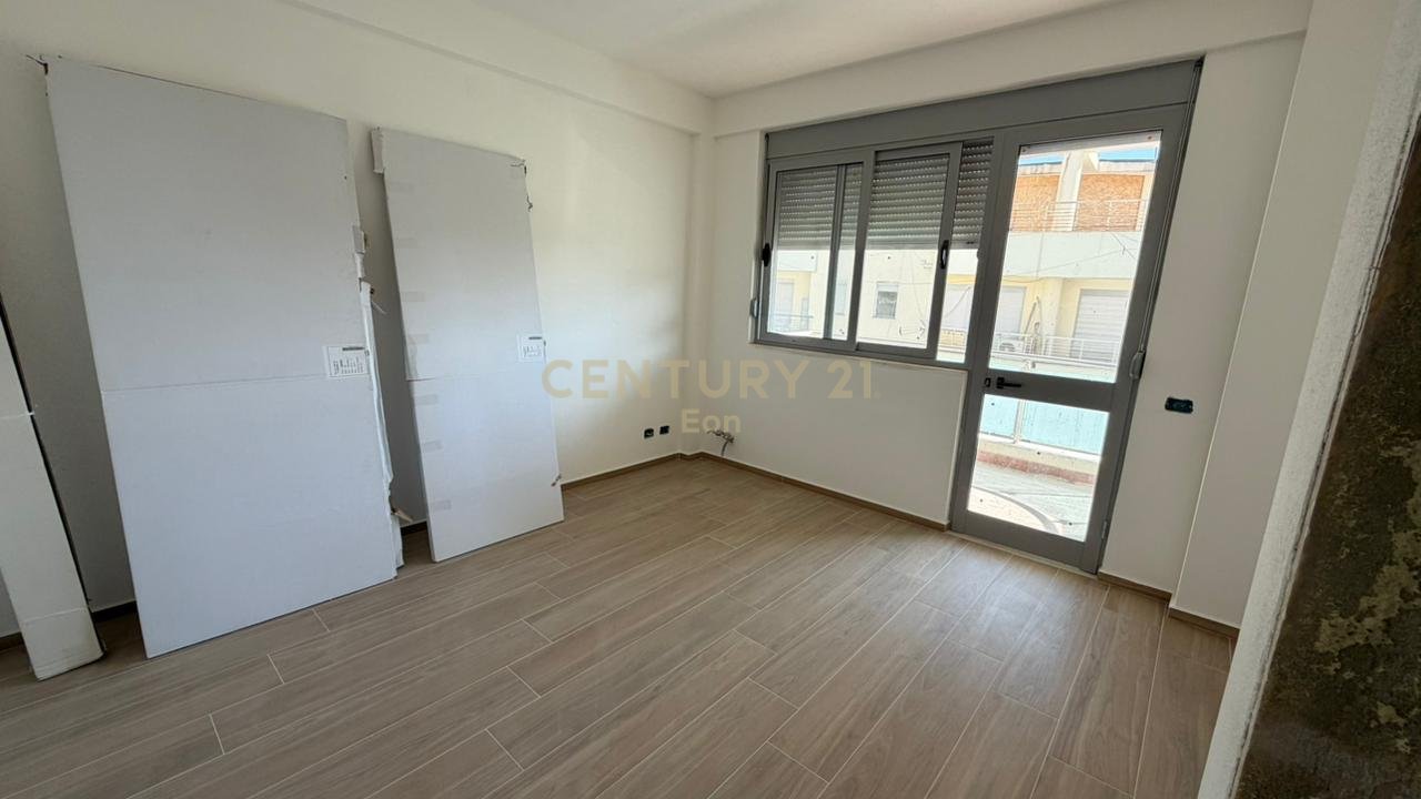 APARTAMENT 1+1 PER SHITJE NE GOLEM !