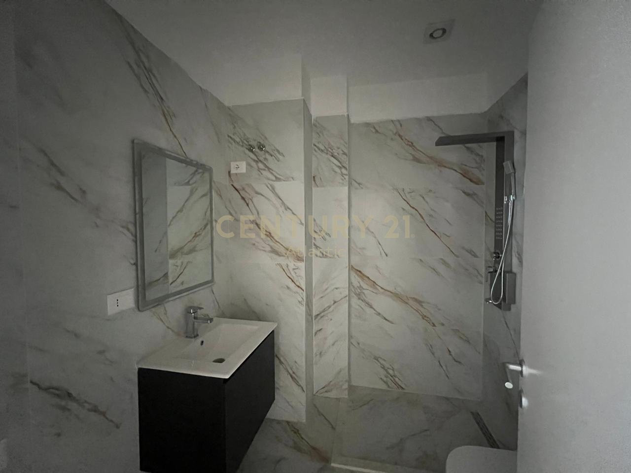 APPARTAMENTO 2+1 IN VENDITA A ILIRIA BEACH, DURAZZO!