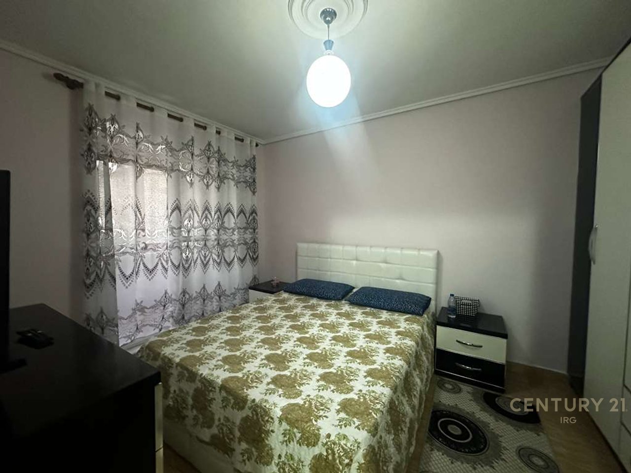 Apartament 1+1 me qera ne Kombinat!