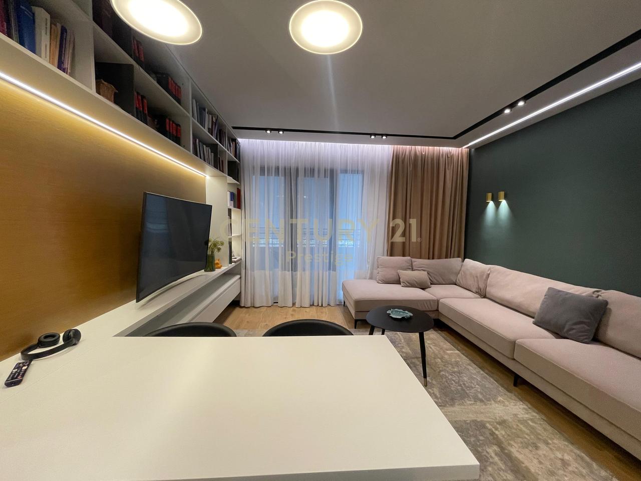 APPARTAMENTO 2+1+2 + GARAGE IN AFFITTO VICINO A "RADISSON COLLECTION", DRY LAKE, TIRANA!