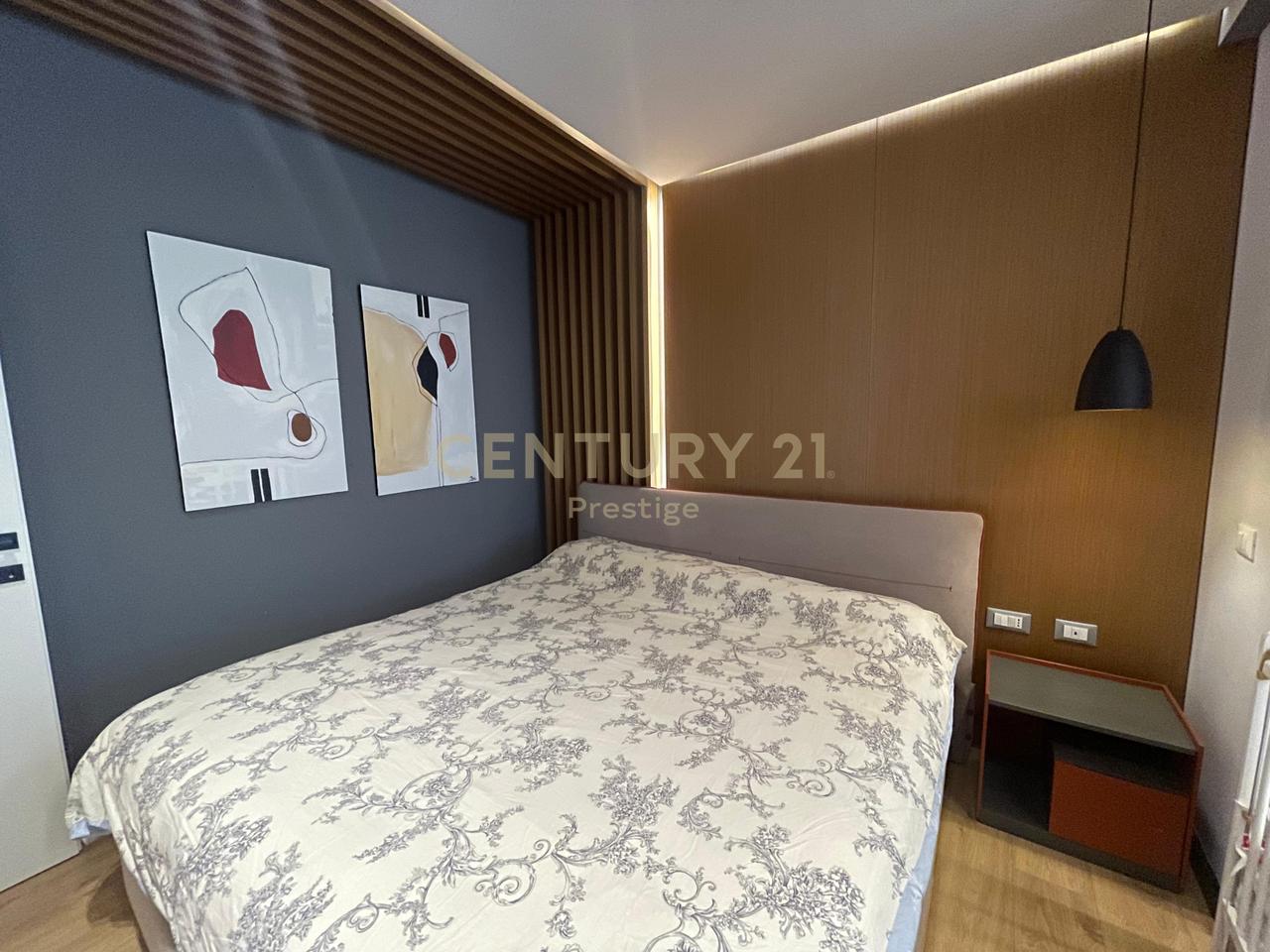 APPARTAMENTO 2+1+2 + GARAGE IN AFFITTO VICINO A "RADISSON COLLECTION", DRY LAKE, TIRANA!