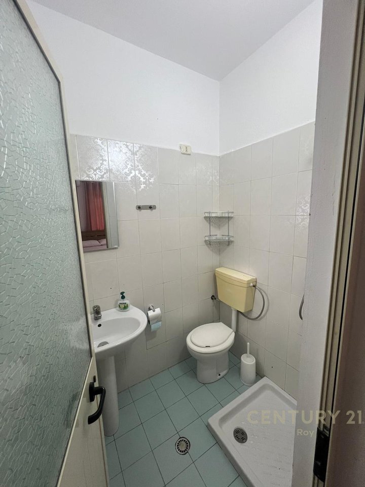 JEPET ME QIRA KATI I PARE I NJE SHTEPIE PRIVATE!!!