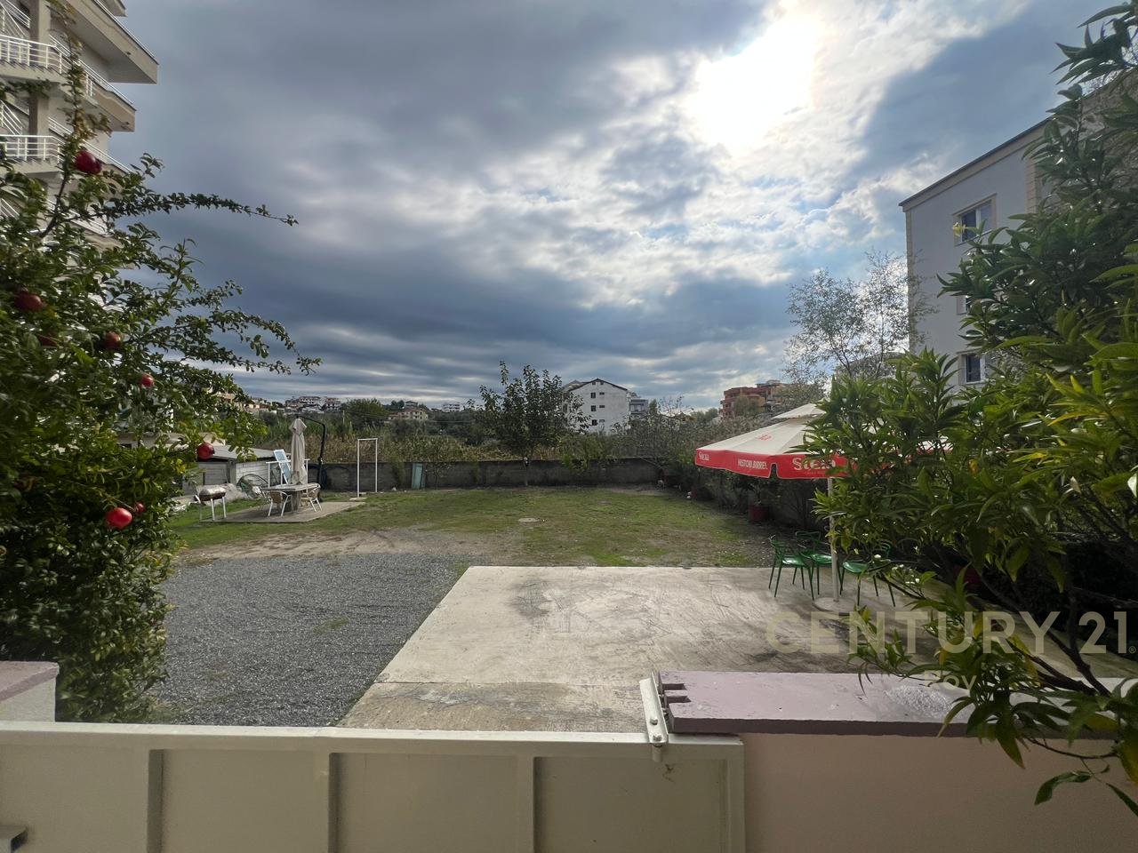 JEPET ME QIRA KATI I PARE I NJE SHTEPIE PRIVATE!!!