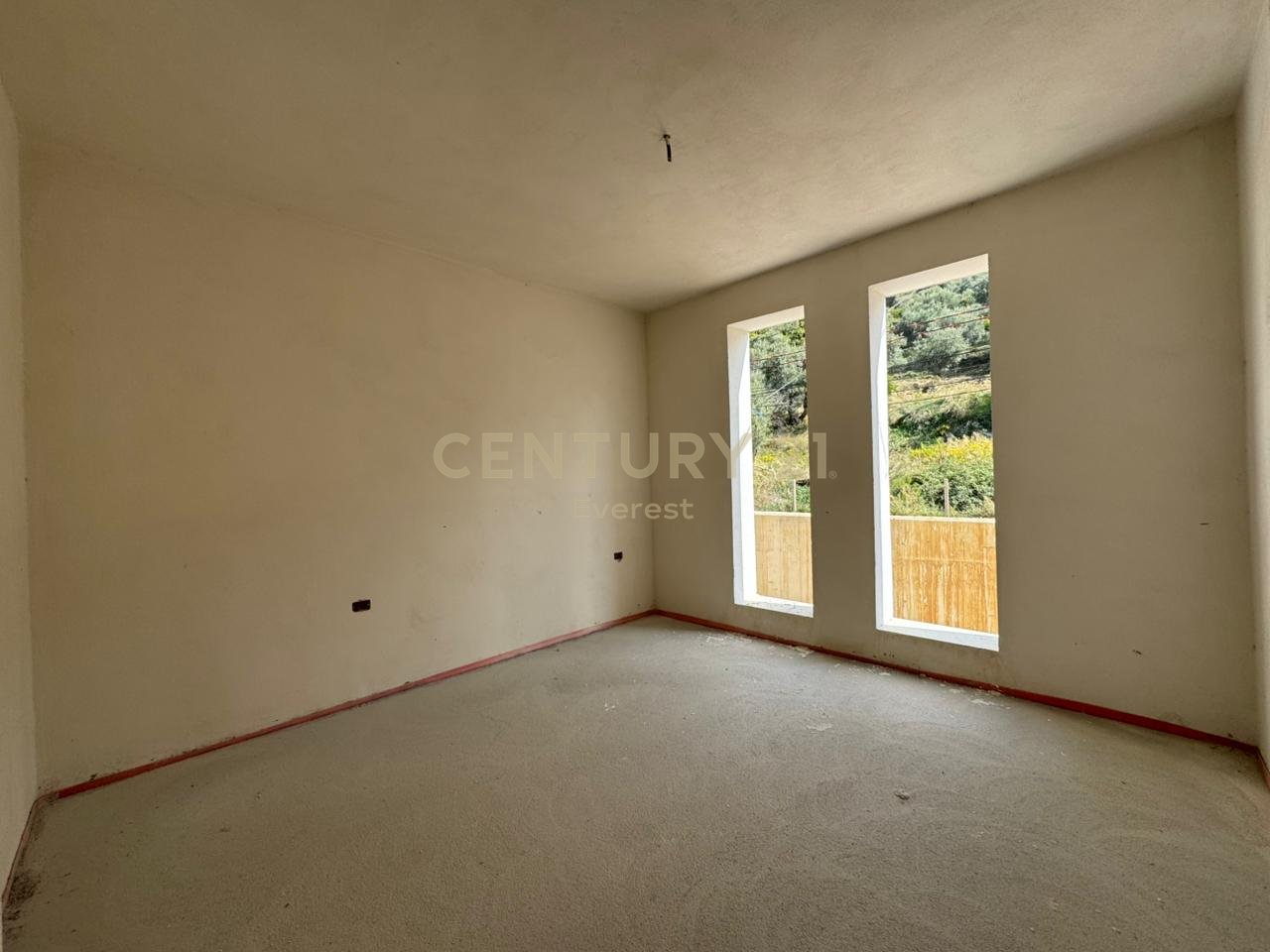 UJI I FTOHTE, APARTMENT FOR SALE 3+1+2