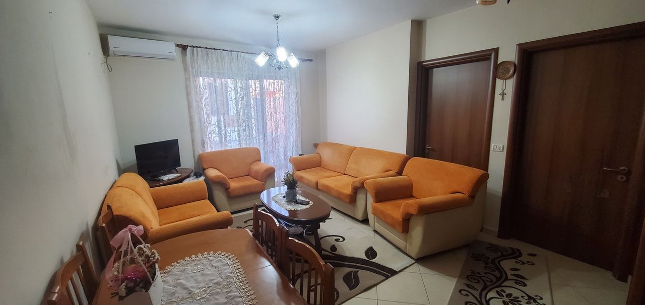 Apartament 2+1 Me Qira në Rrugen Haxhi Dalliu ,Prane Prokurorise Tiranes