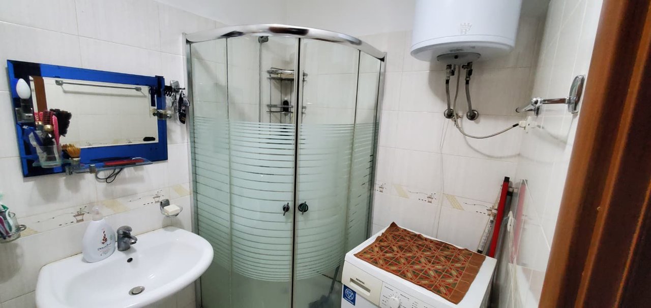 Apartament 2+1 Me Qira në Rrugen Haxhi Dalliu ,Prane Prokurorise Tiranes