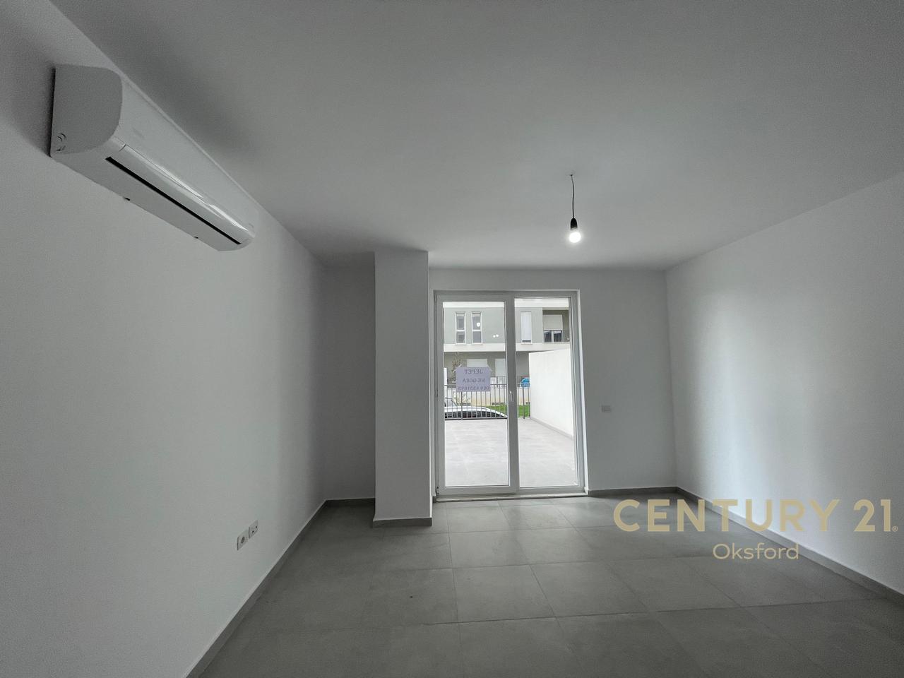 Apartament 2+1+2 për qira në Univers City!