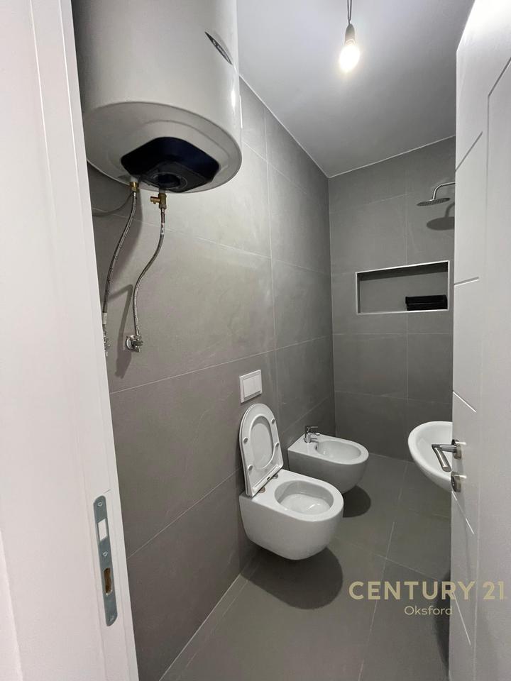 Apartament 2+1+2 për qira në Univers City!