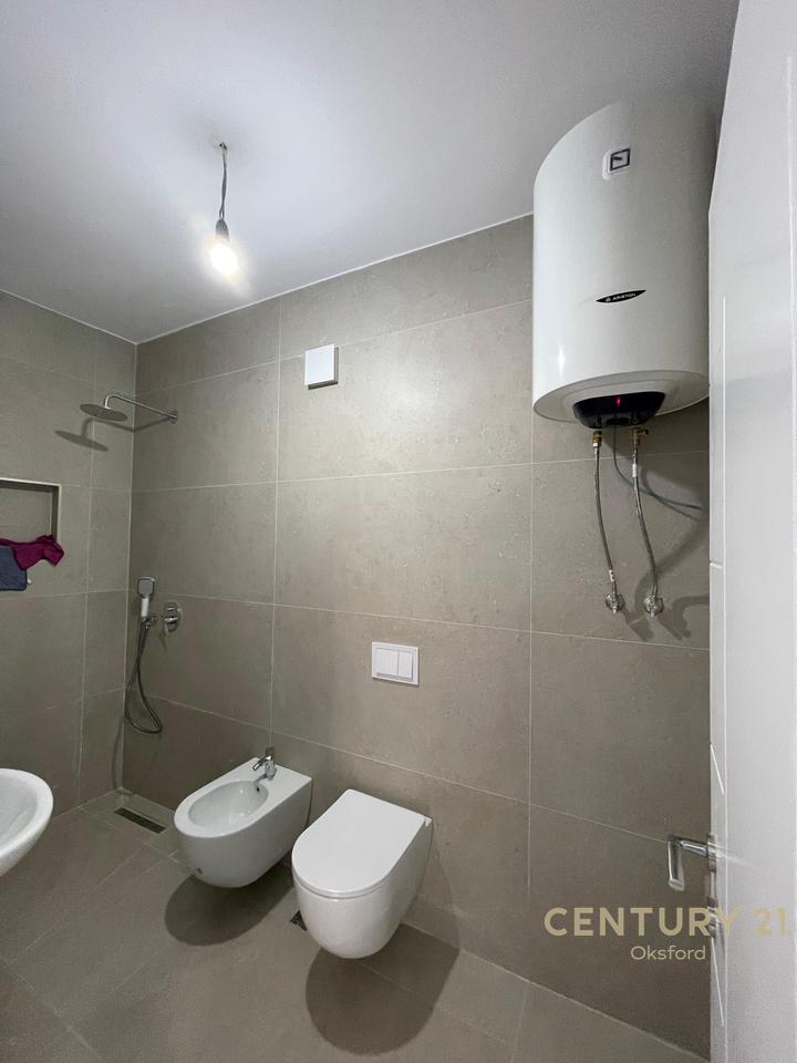 Apartament 2+1+2 për qira në Univers City!