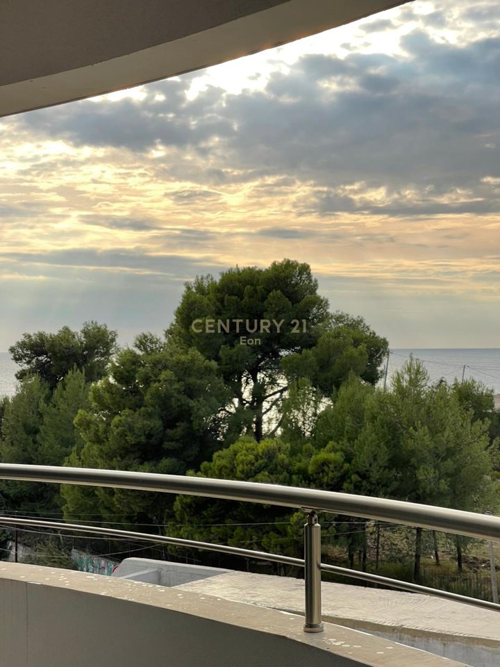 SHITET APARTAMENT 2+1 ME PAMJE DETI TEK "WHITE HILL RESIDENCE" NE CURRILA!