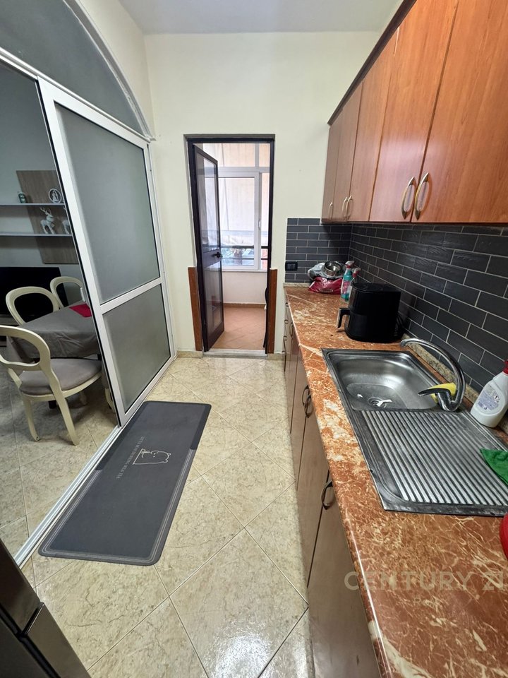 JAPIM ME QIRA APARTAMENT 1+1 NE PLAZH ILIRIA, DURRES!