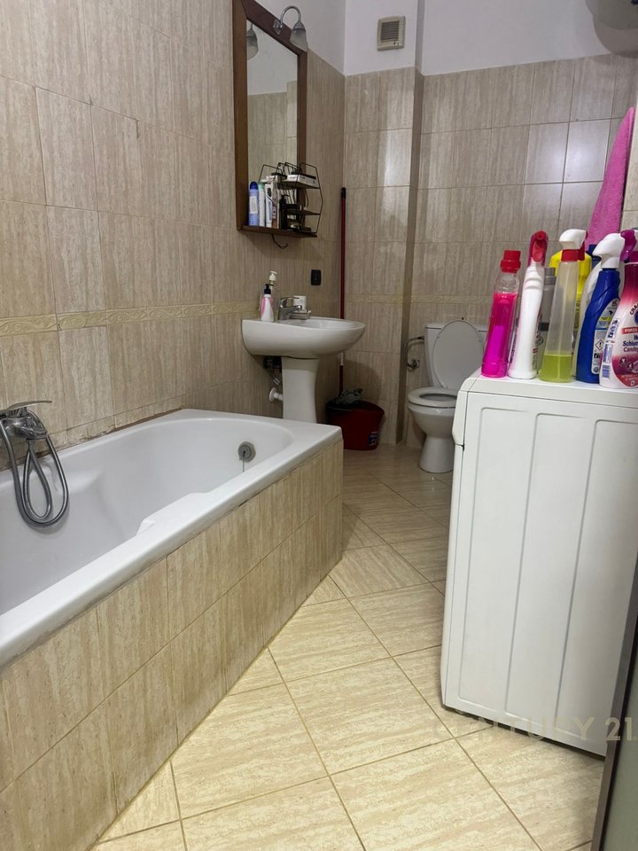 JAPIM ME QIRA APARTAMENT 1+1 NE PLAZH ILIRIA, DURRES!