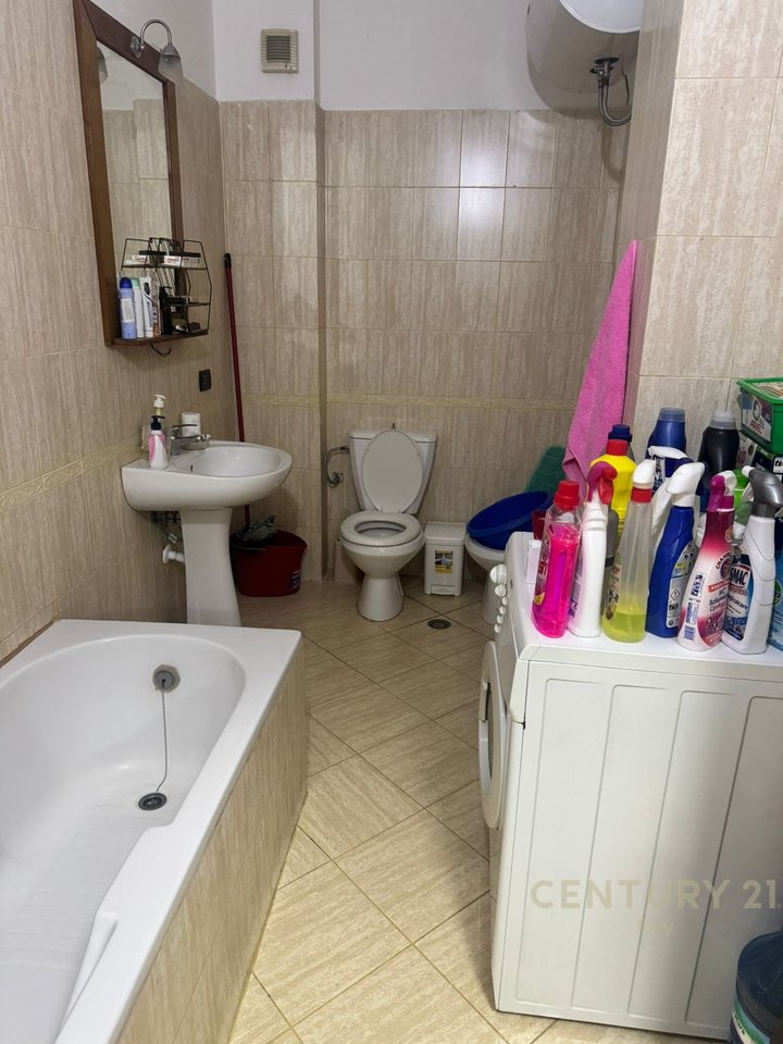 JAPIM ME QIRA APARTAMENT 1+1 NE PLAZH ILIRIA, DURRES!