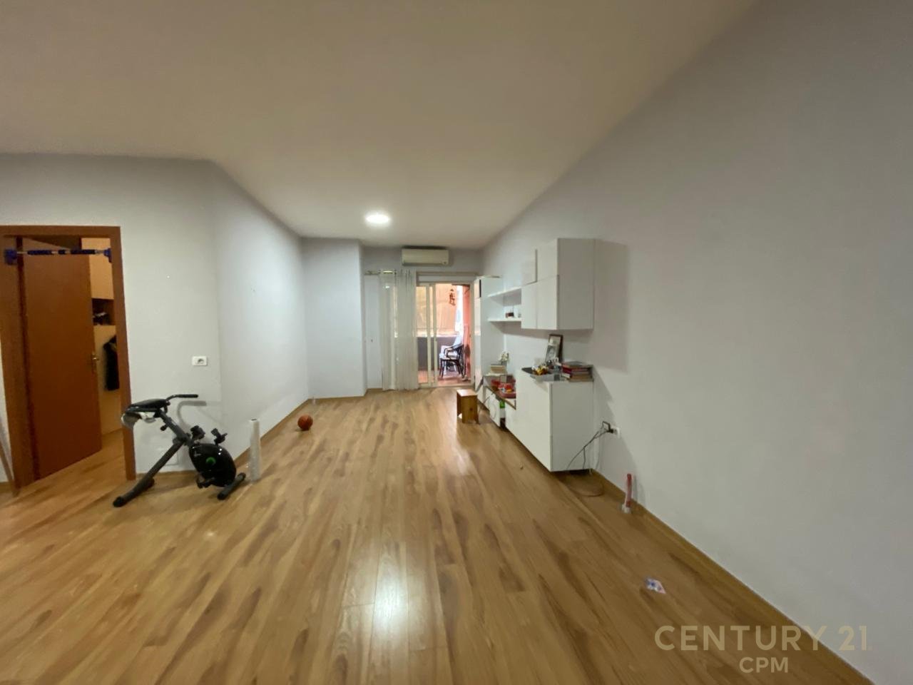I WANT TO RENT AN APARTMENT 2+1+PARKING SPACE