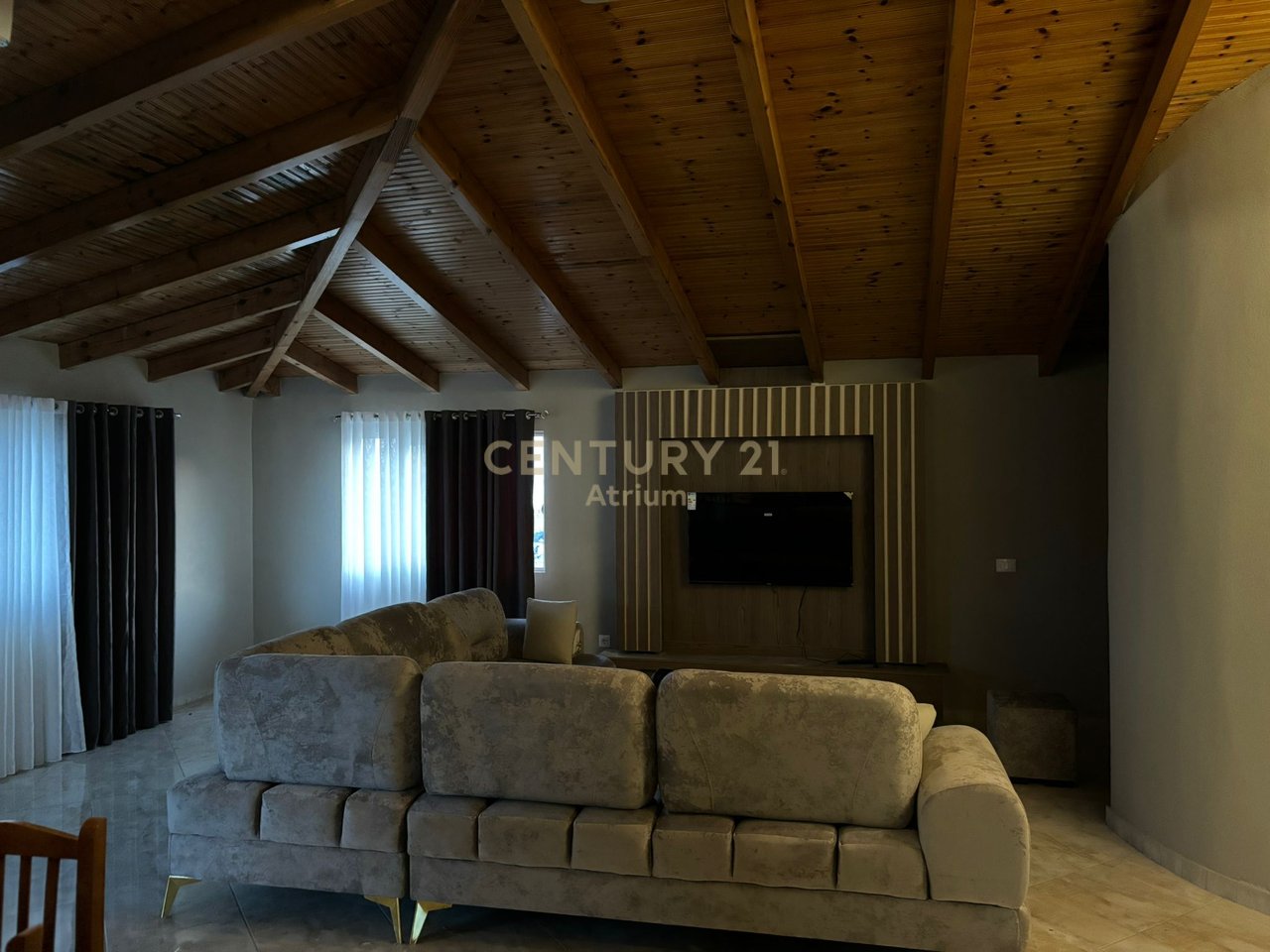 PENTHOUSE 3+1+3 FOR SALE IN SARANDA!