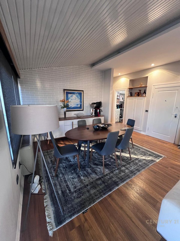 PENTHOUSE LUKSOZ NE QENDER PRANE  MINISTRISE SE DREJTESISE!