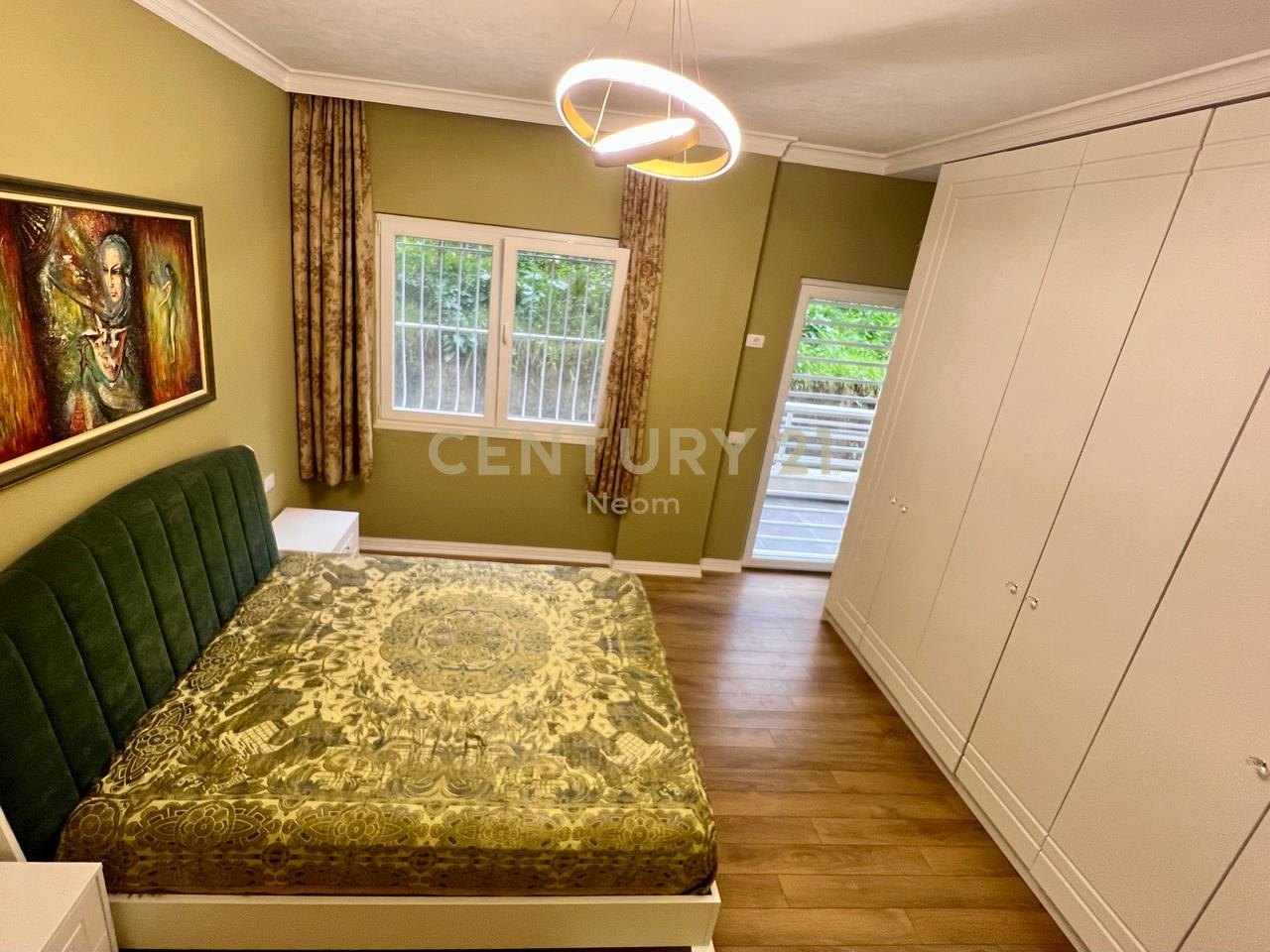 QIRA, APARTAMENT MODERN 2+1 me POST PARKIMI‼️