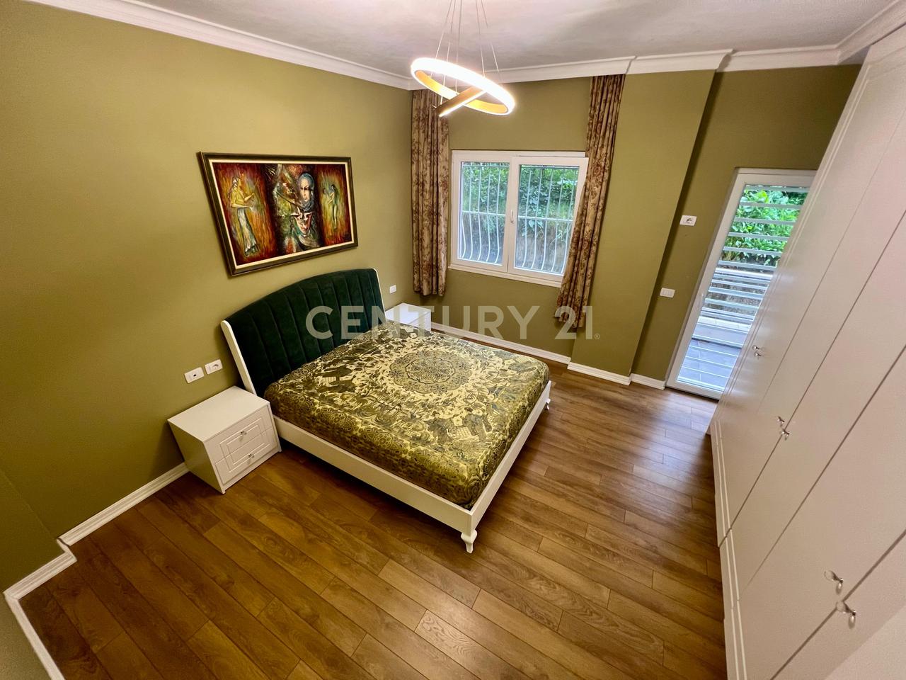 QIRA, APARTAMENT MODERN 2+1 me POST PARKIMI‼️
