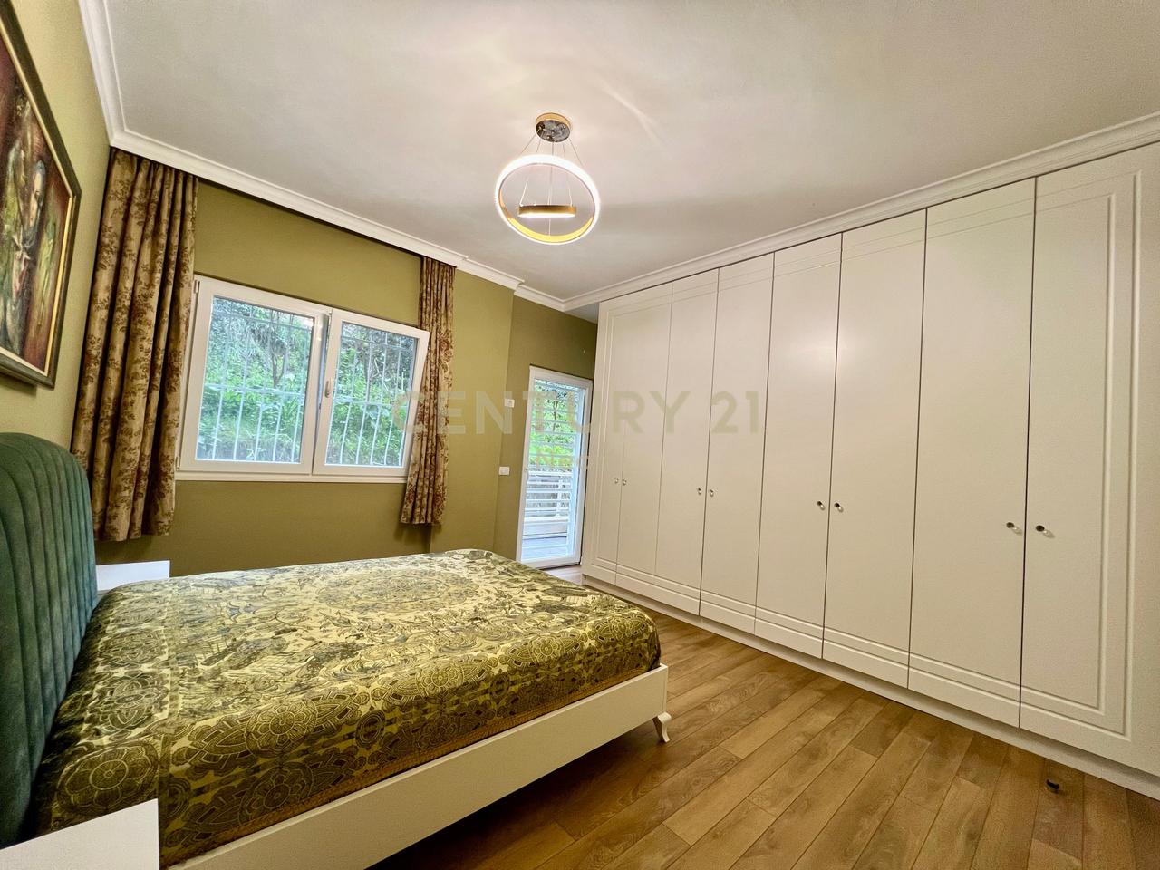 QIRA, APARTAMENT MODERN 2+1 me POST PARKIMI‼️