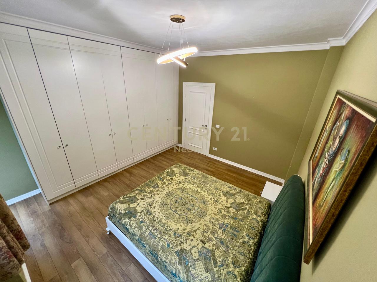 QIRA, APARTAMENT MODERN 2+1 me POST PARKIMI‼️