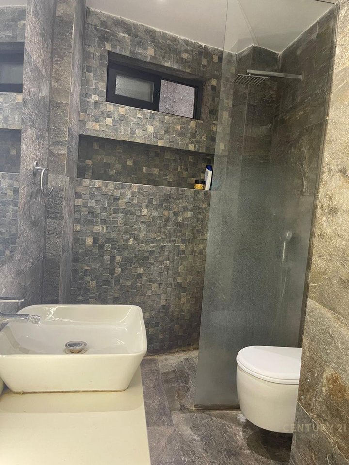 Jepet me Qira Apartament 2+1