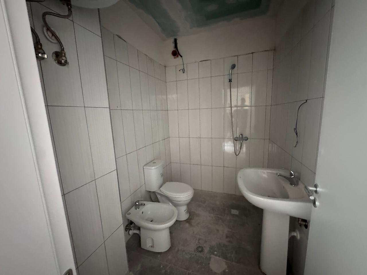 APPARTAMENTO 1+1 IN VENDITA, VICINO ALLA MOSCHEA!