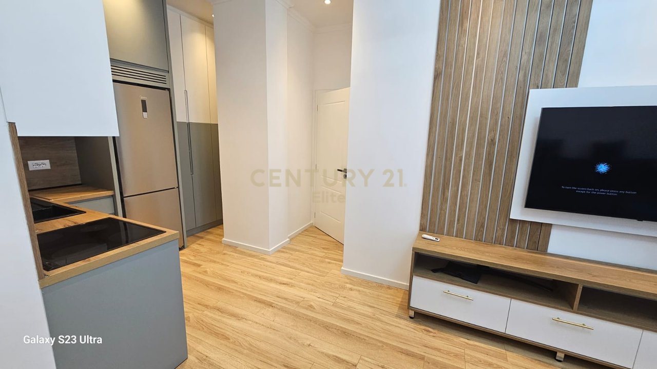 Qira, Apartament 2+1, Xhamllik