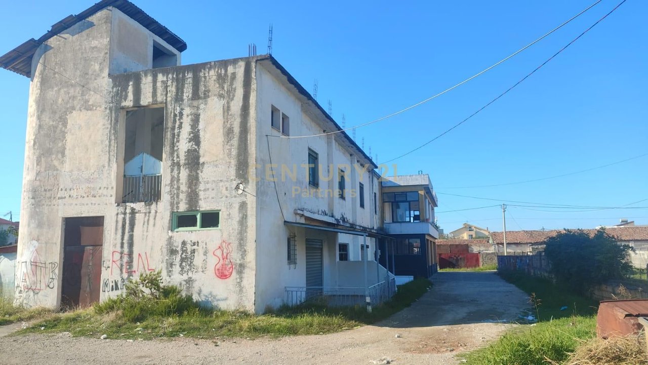 SHITET AMBIENT KOMERCIAL, NE XHAFZOTAJ, DURRES!