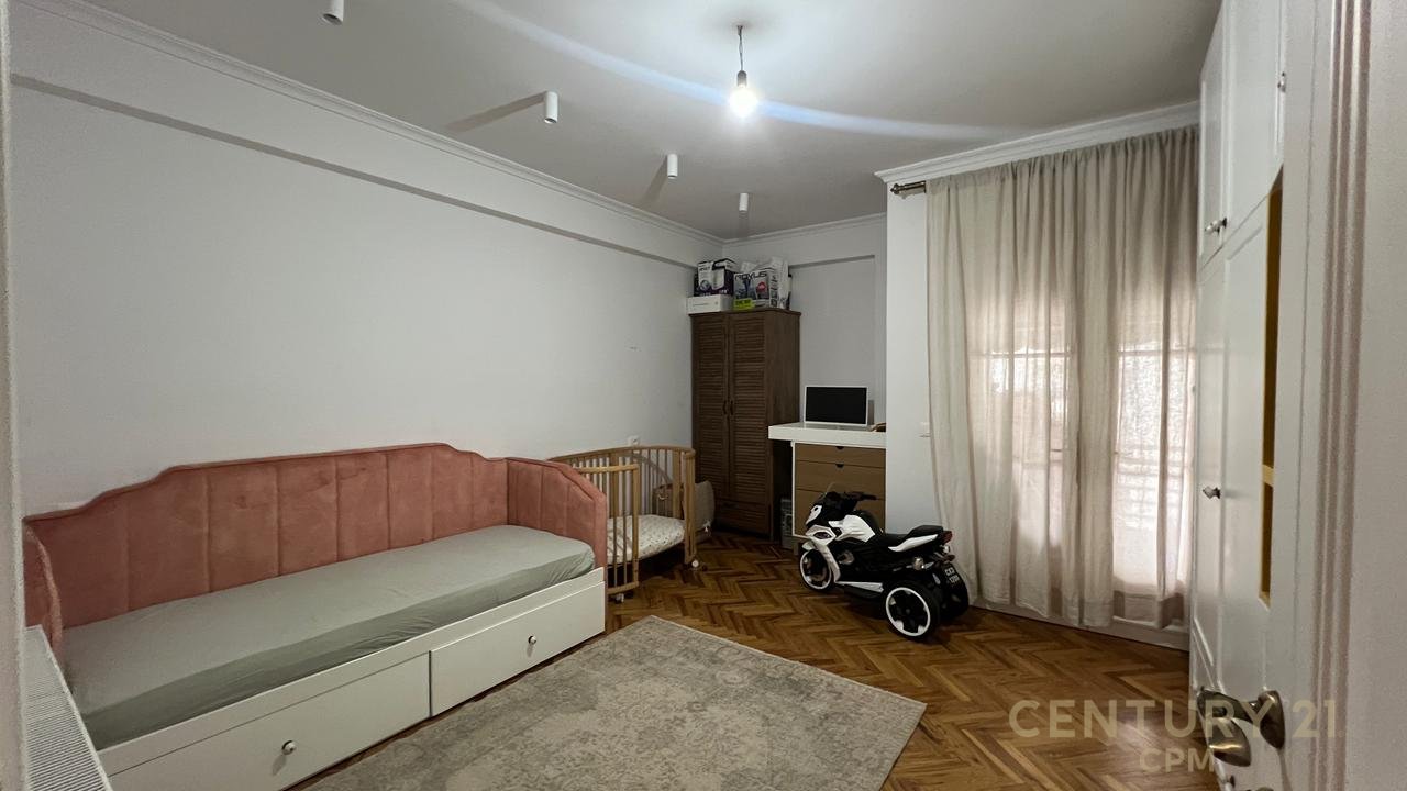 SHESIM APARTAMENT 2+1 ME POST PARKIMI TEK ISH PARKU!