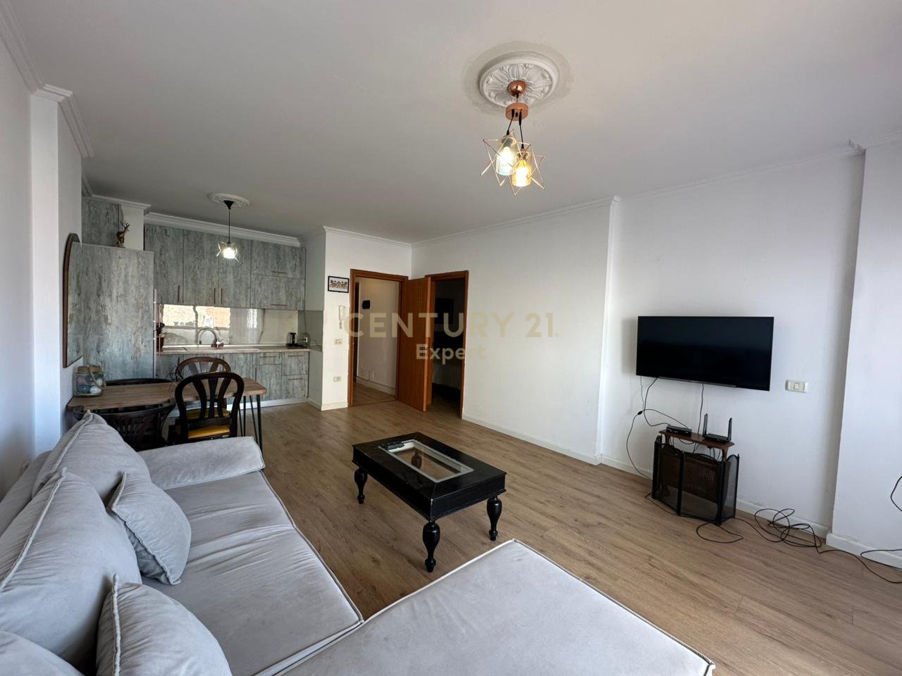 Appartamento 1+1 in affitto in via Siri Kodra, Tirana