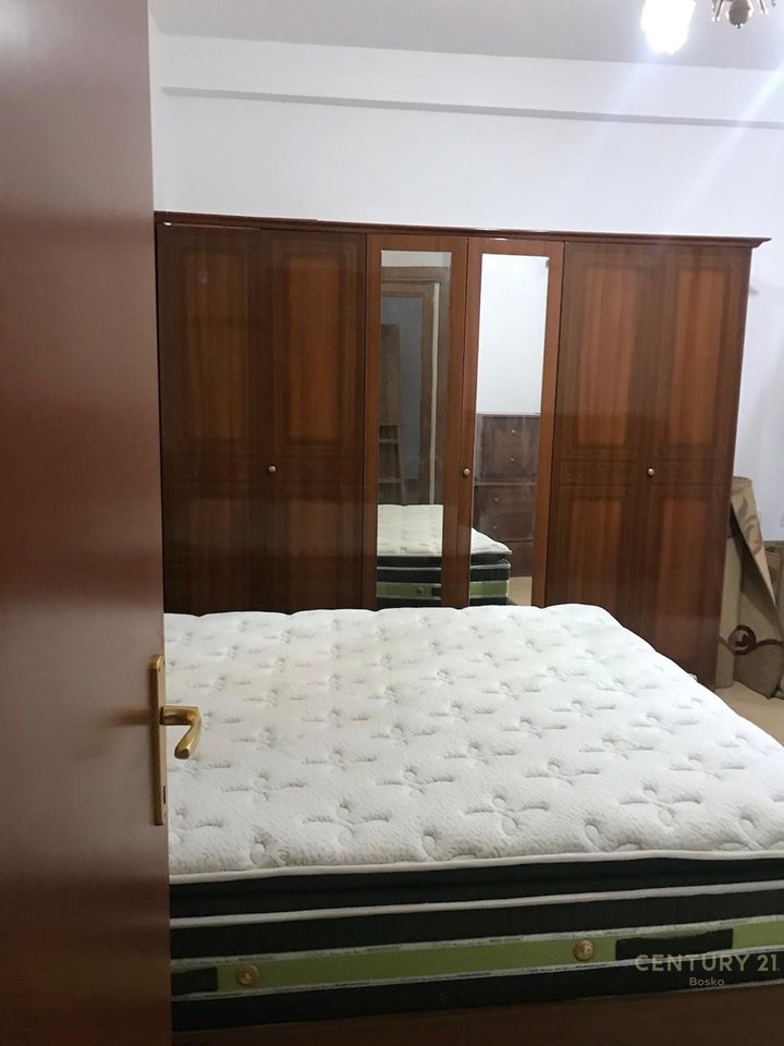 Jepet apartament 3+1+2 me dy ballkone,Vizion Plus