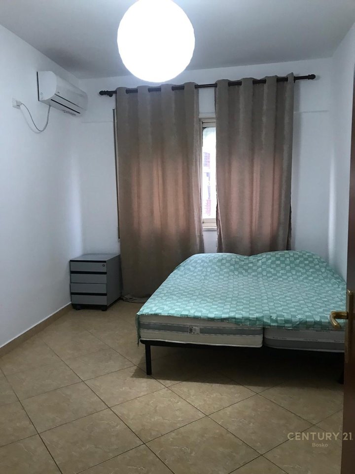 Jepet apartament 3+1+2 me dy ballkone,Vizion Plus