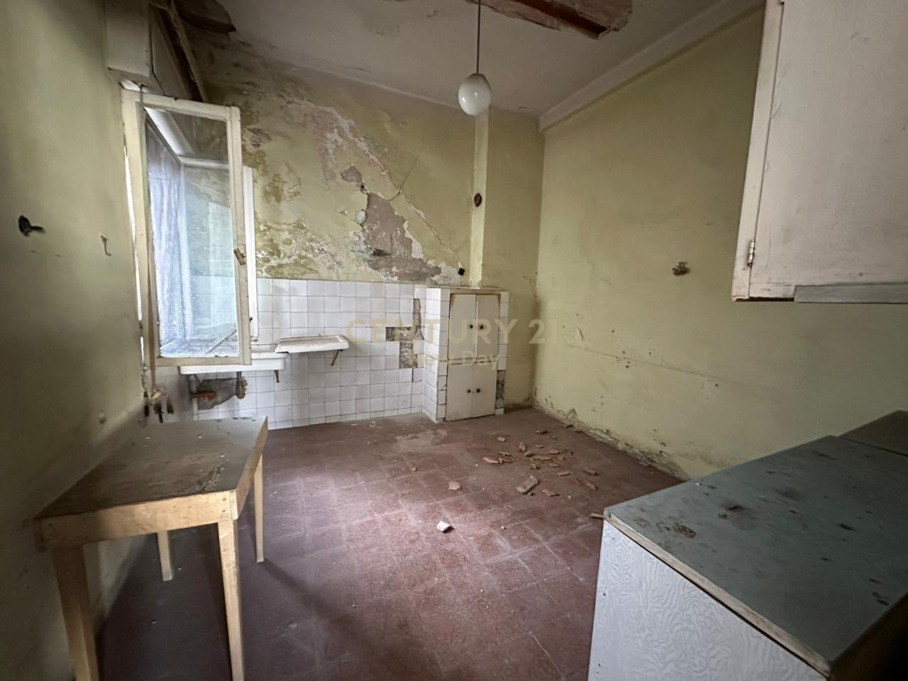 Apartament 2+1+3 Ballkone Për Shitje në Qendra e Durrësit - 170000€ | 105.19 m²