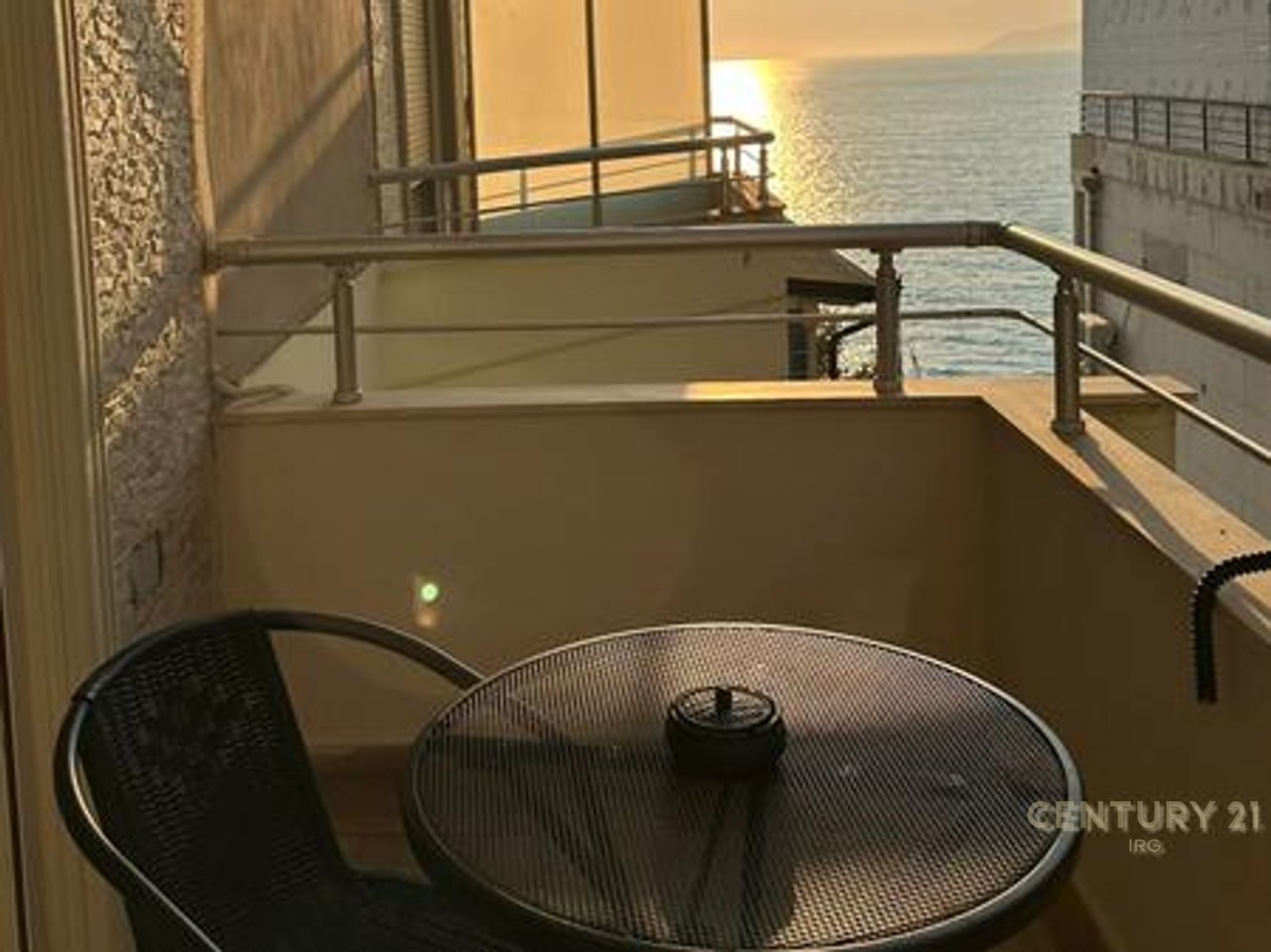 Garsoniere ne Shitje prane Marina Bay Resort, Vlore