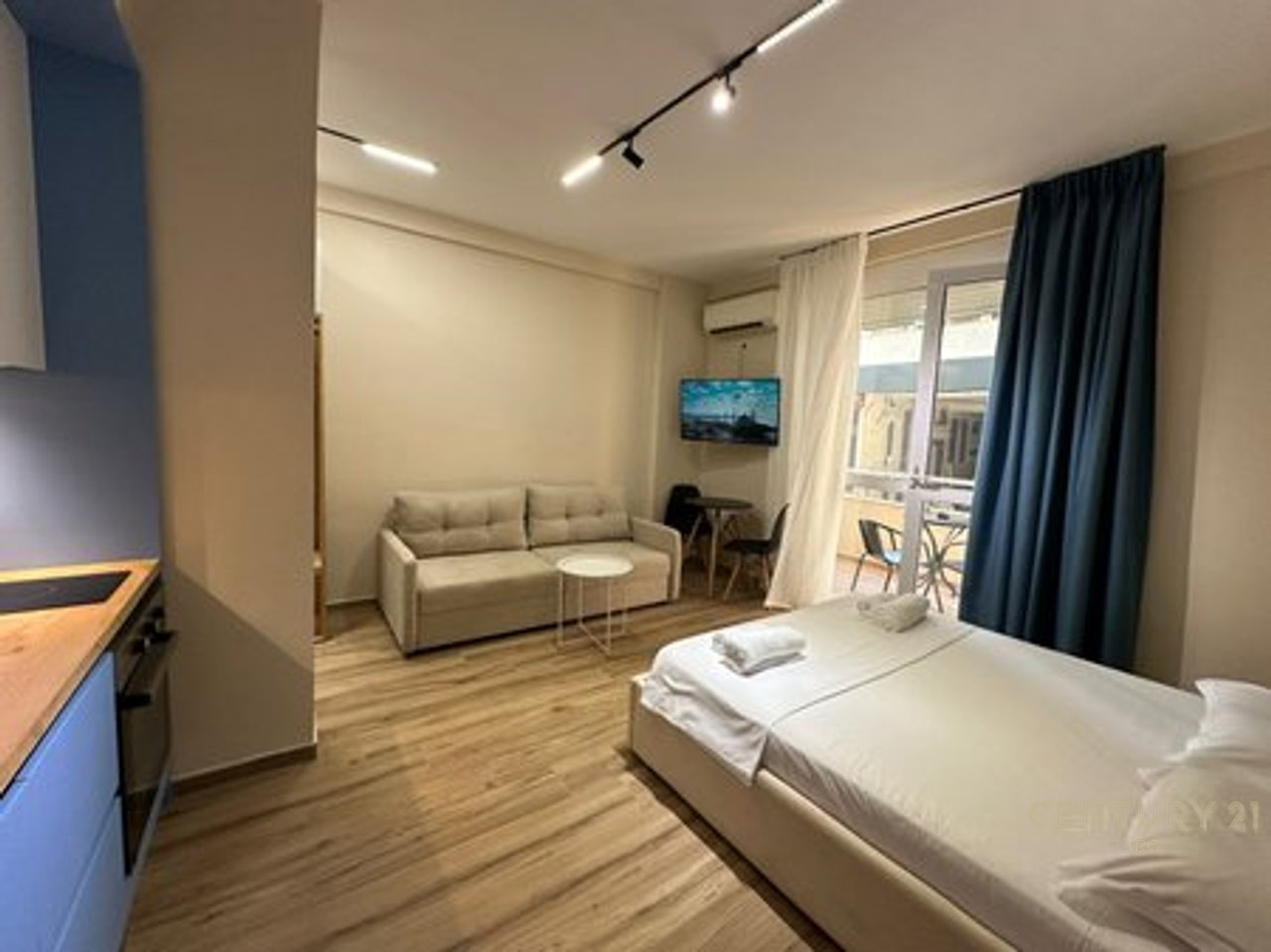 Garsoniere ne Shitje prane Marina Bay Resort, Vlore