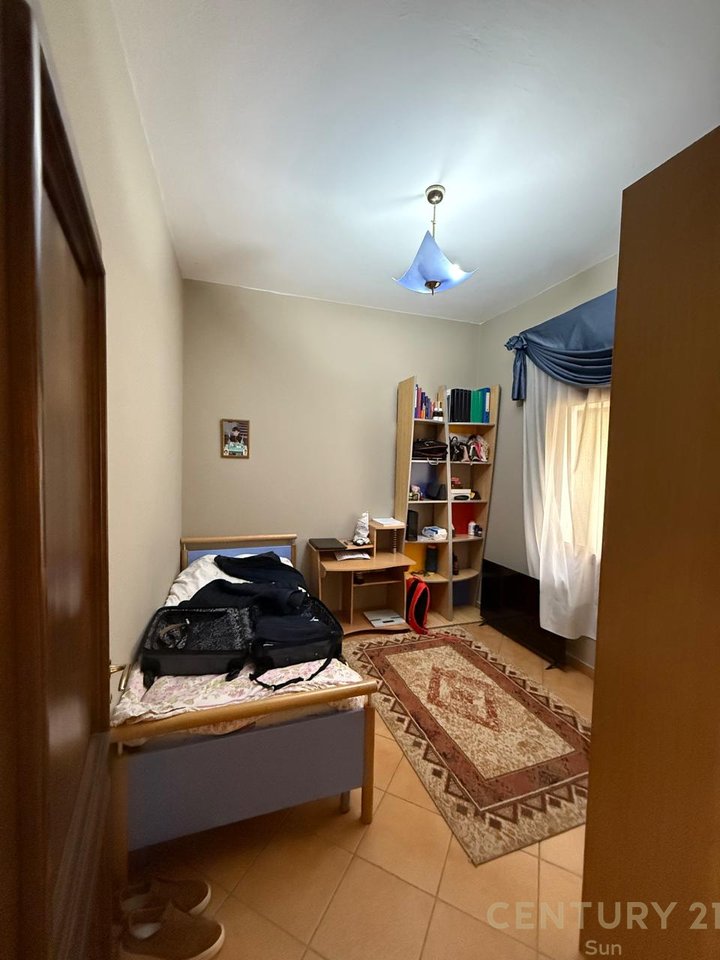Vilë 4+2 Në Shitje në Don Bosco, Tiranë - 500,000€ | 408 m²