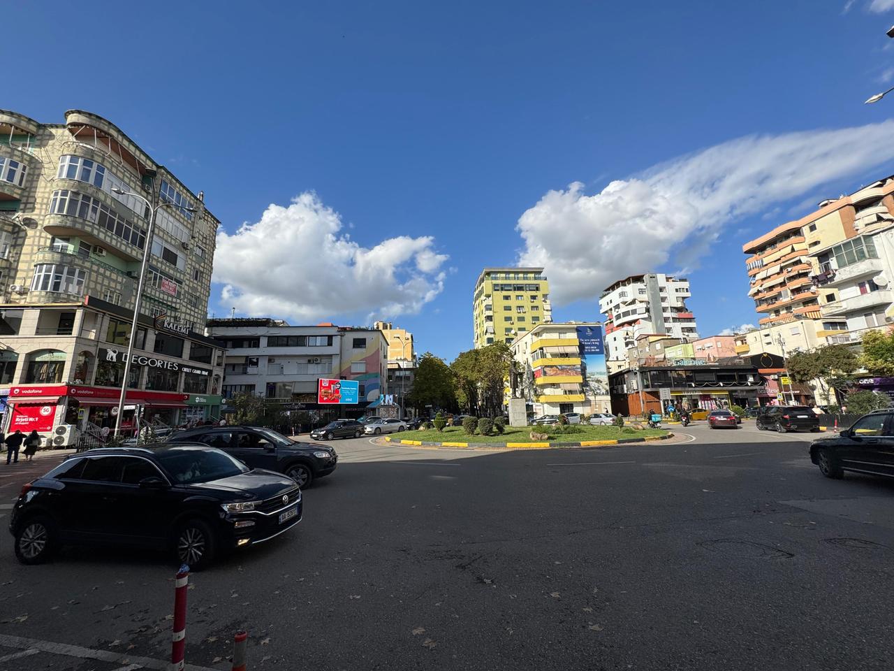 OCCASION! Luxury Men's Boutique in the Heart of Blloku, on the Main Street – For Sale!