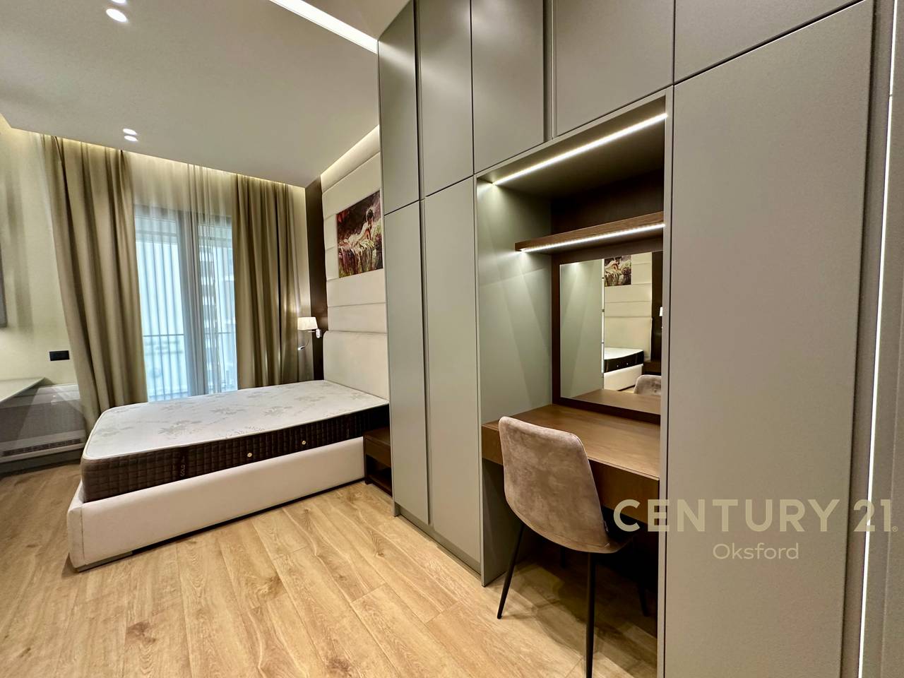 APPARTAMENTO 1+1 IN AFFITTO, IN PIAZZA 21, VIA KAVAJË!