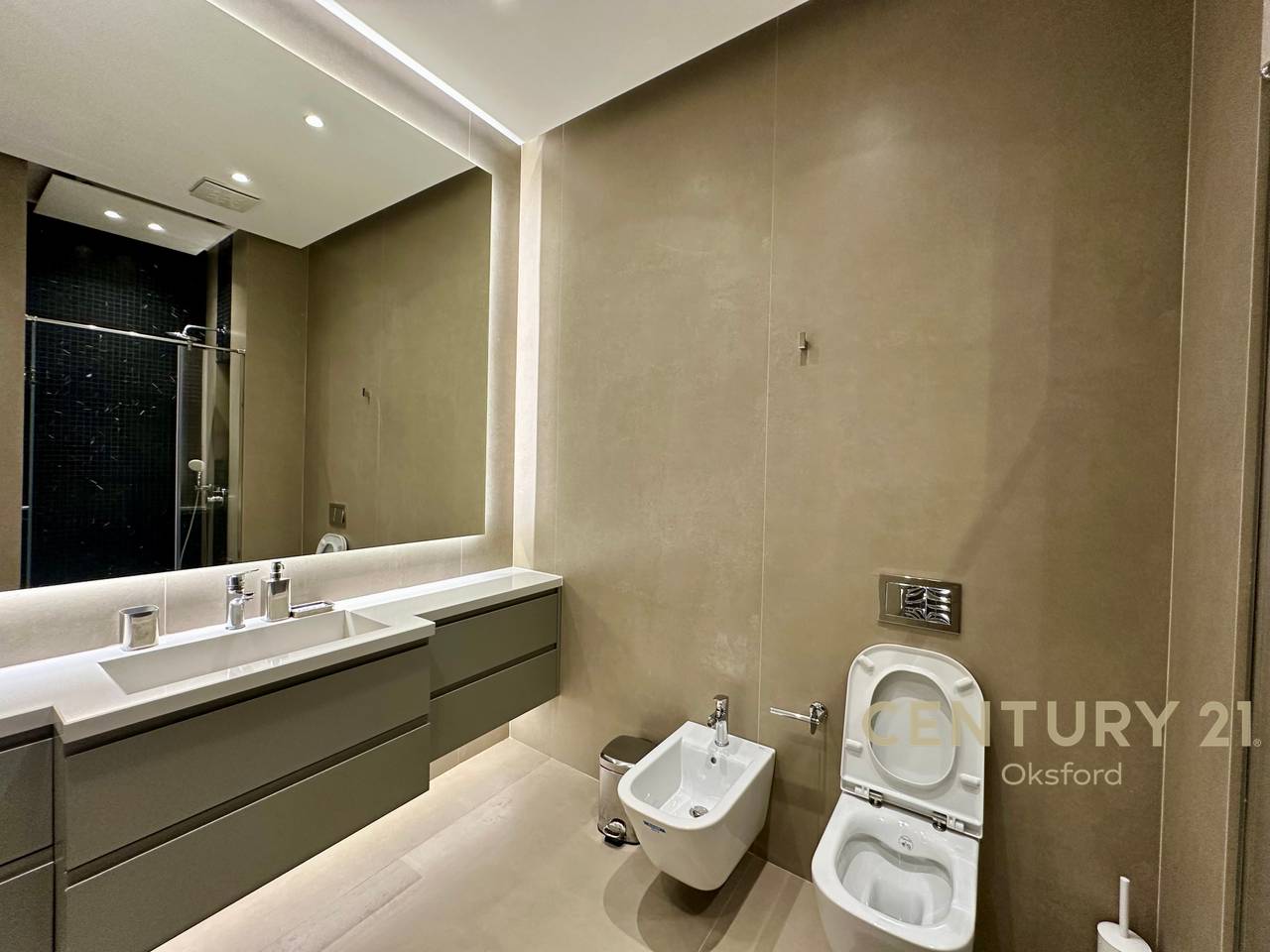 APPARTAMENTO 1+1 IN AFFITTO, IN PIAZZA 21, VIA KAVAJË!