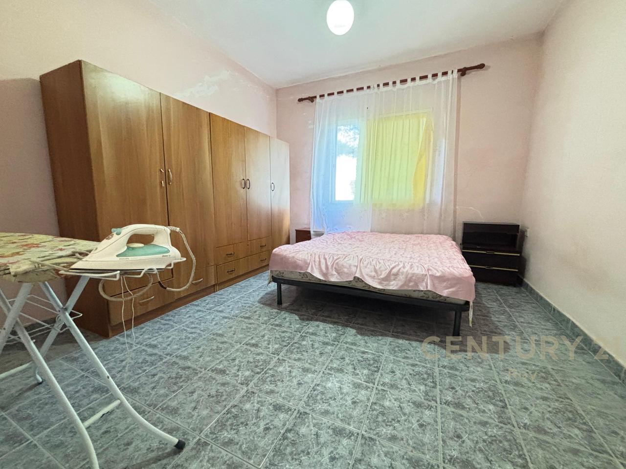 JAPIM ME QIRA KATIN E DYTE TE NJE VILE + POST PARKIMI!