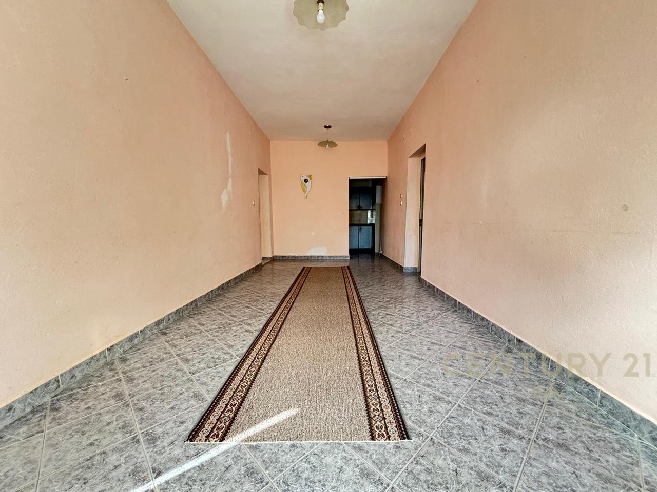 JAPIM ME QIRA KATIN E DYTE TE NJE VILE + POST PARKIMI!