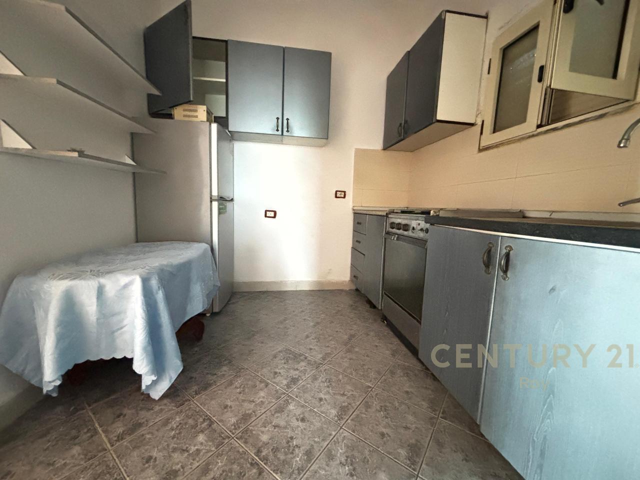 JAPIM ME QIRA KATIN E DYTE TE NJE VILE + POST PARKIMI!