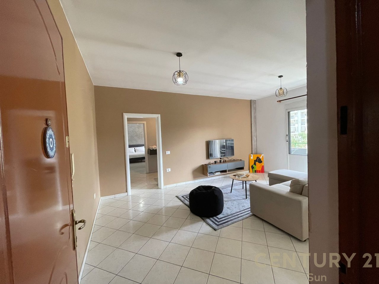 APPARTAMENTO 2+1 IN AFFITTO VICINO A VIA CIPAJVE-VLORE!