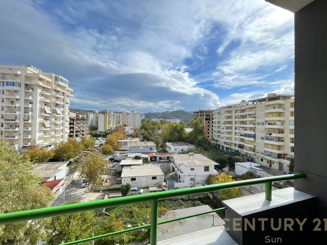 APPARTAMENTO 2+1 IN AFFITTO VICINO A VIA CIPAJVE-VLORE!