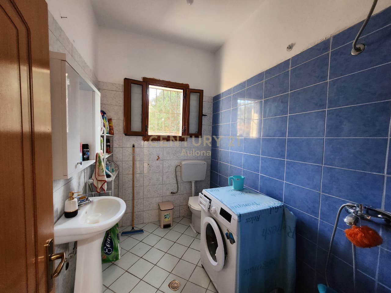 PRIVATE HOUSE FOR SALE IN BESTROVE