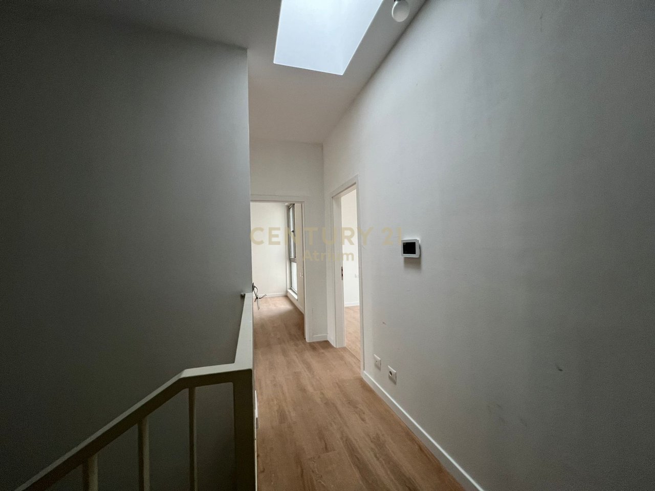 JEPET ME QIRA VILË NË RESIDENCËN "GREEN VALLEY" + 2 POSTE PARKIMI