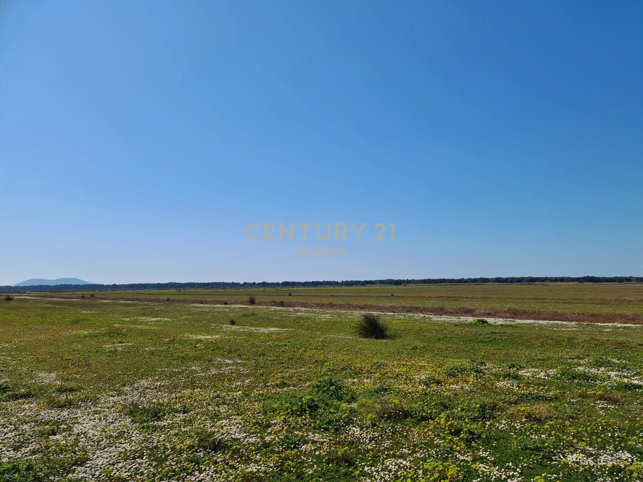 Terreno in Vendita Vicino all'Aeroporto di Vlora