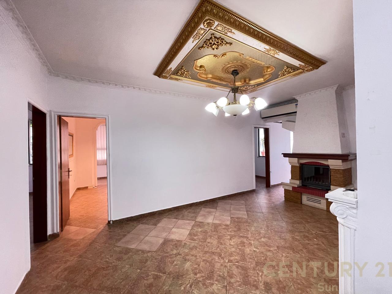 APARTMENT 5+2+2 FOR RENT NEAR THE OLD EXHIBITION CENTER!